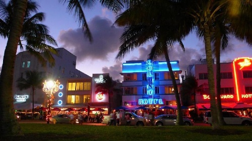 Ocean Surf Hotel image 2